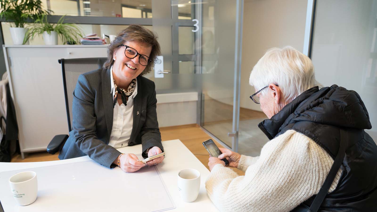 Omtenksom kunderådgiver Omtenksom kunderådgiver